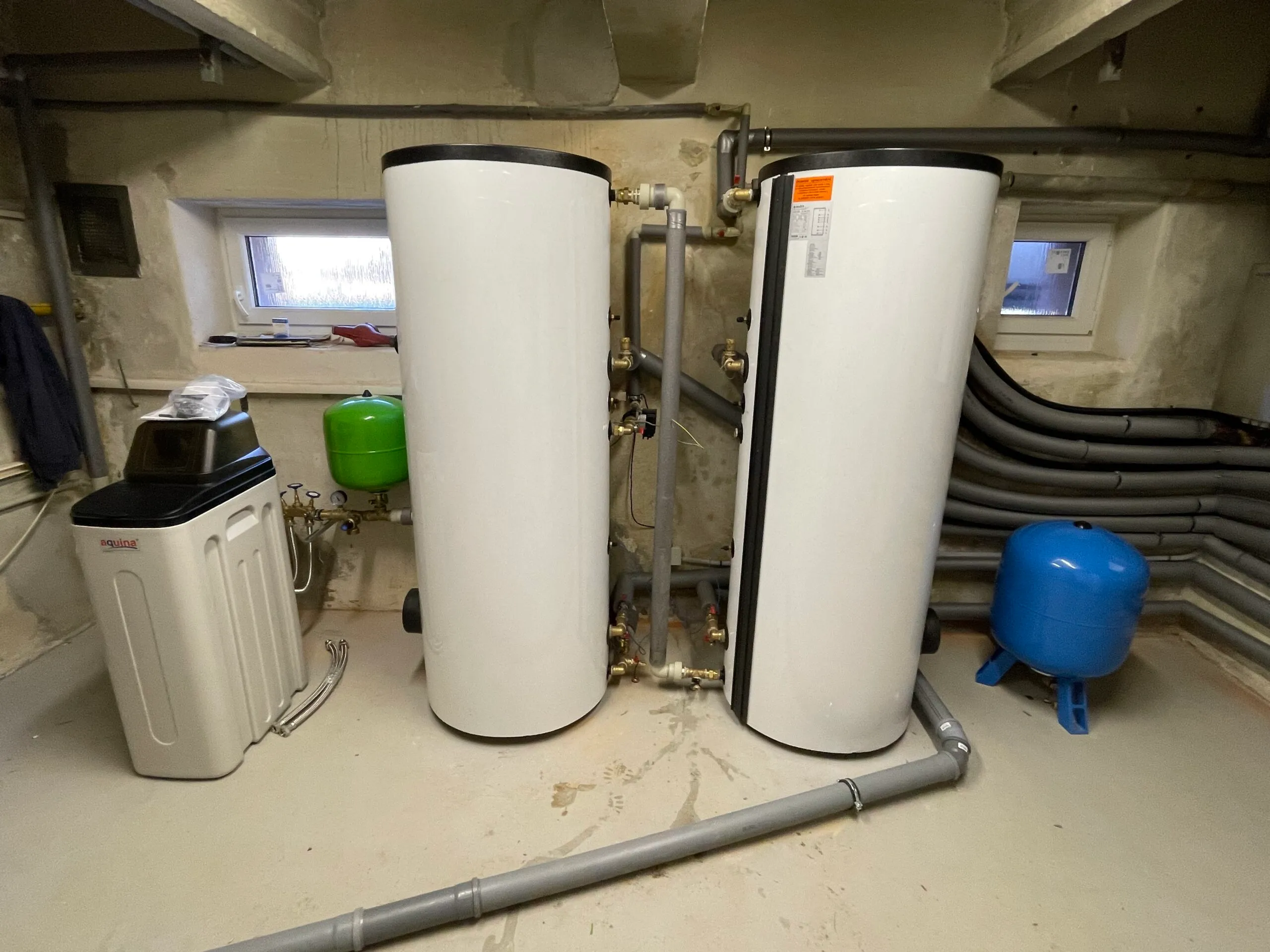 BD Klecany — montáž tří tepelných čerpadel Acond — fotografie 7